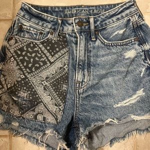 Mom Jean shorts American Eagle